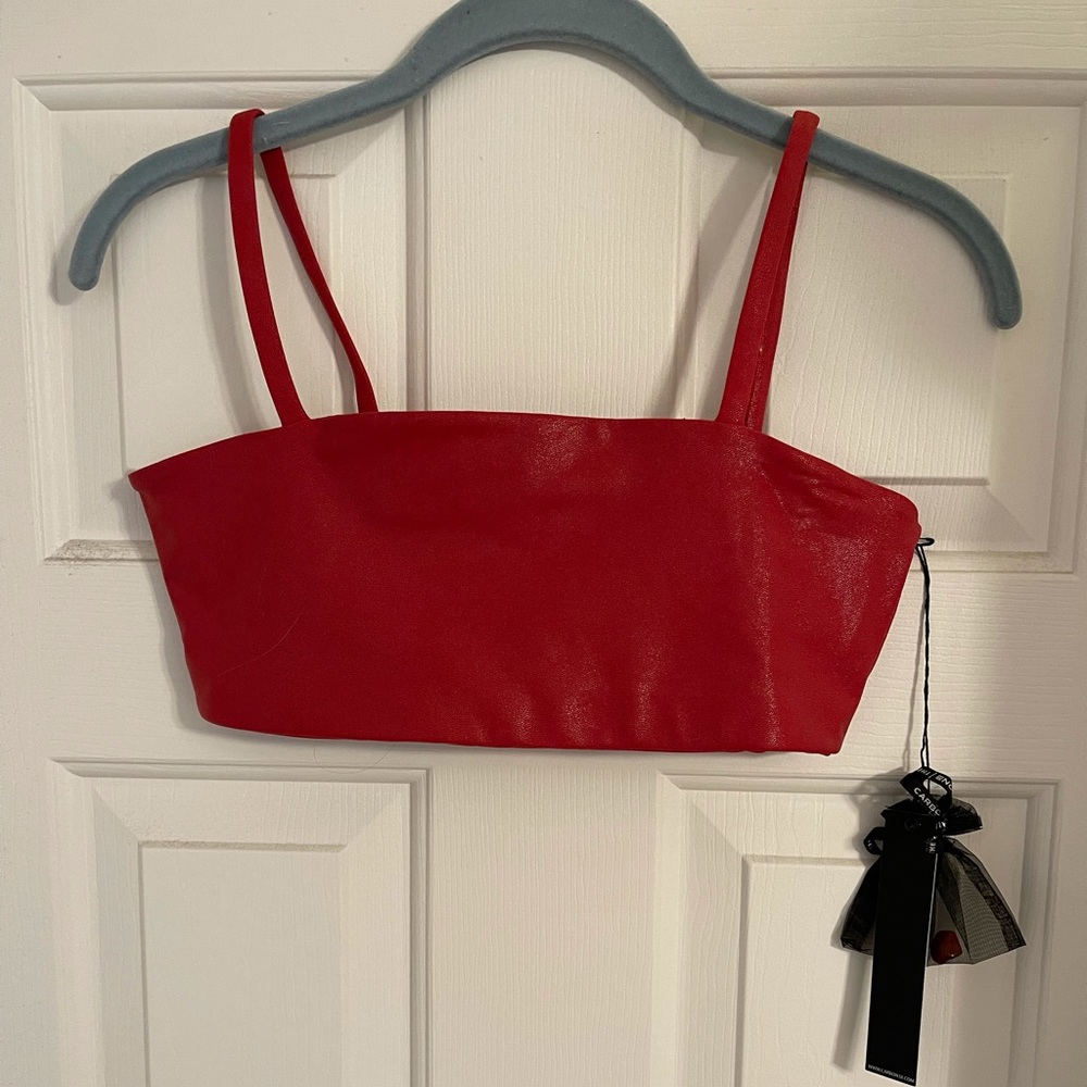 BNWT Carbon38 sport bra w/crystalline stone